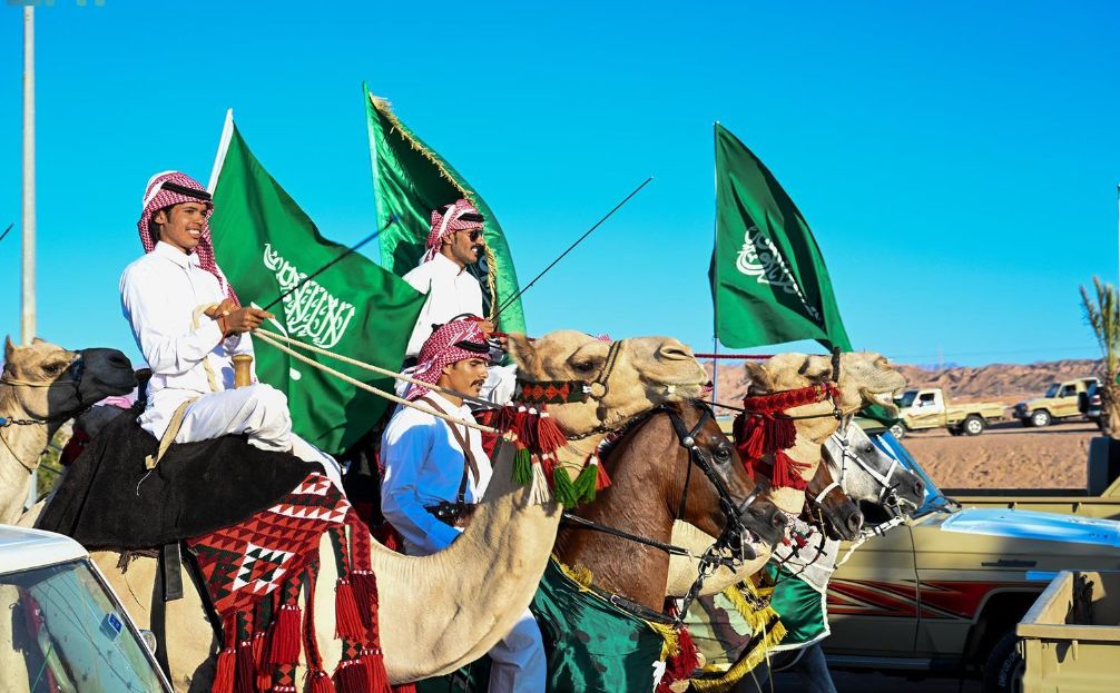 مسيرة للهجن والخيول بمحافظة حقل