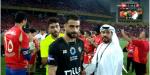 لاعبو الأهلي ينظمو ممرا شرفيا للزمالك خلال تسلم جوائز المركز الثانى للسوبر المصرى