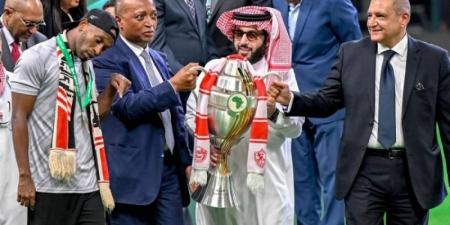 الزمالك المصري يُتوج بكأس السوبر الأفريقي