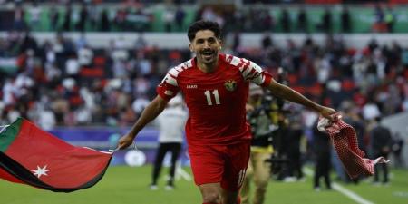 يزن النعيمات مرشح للفوز في جائزة أفضل لاعب في آسيا