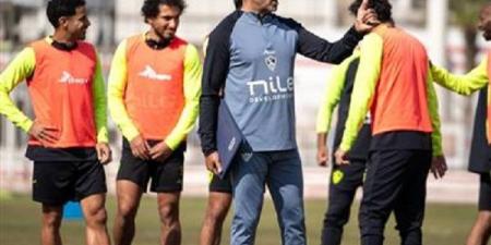 جوميز يوجه رسائل مهمة للاعبي الزمالك قبل السفر للإمارات