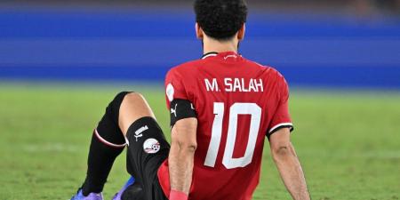 رغم الهزيمة.. محمد صلاح يدعم منتخب مصر للشباب - موقع بالجول