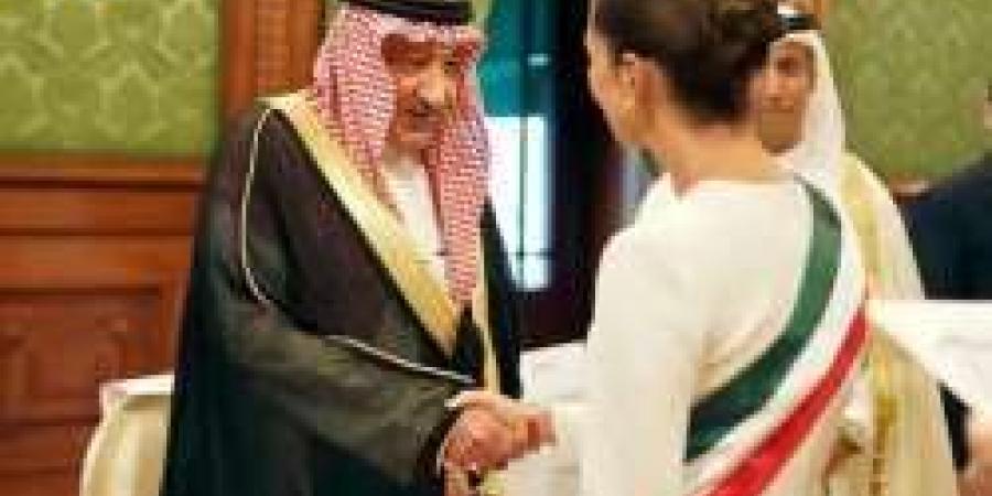 نيابة عن خادم الحرمين.. الخريجي يشارك في حفل مراسم تنصيب رئيسة المكسيك