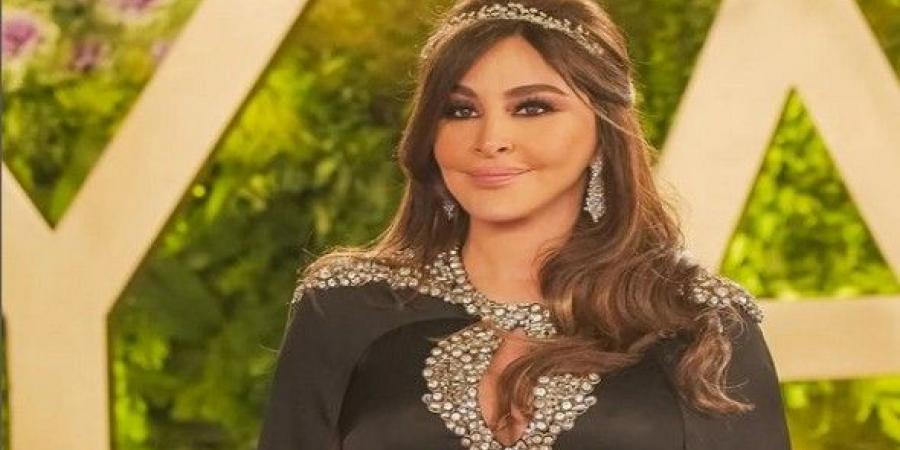 إليسا ترثي الوضع في لبنان وتؤكد أنه سيعود أحلى مما كان عليه