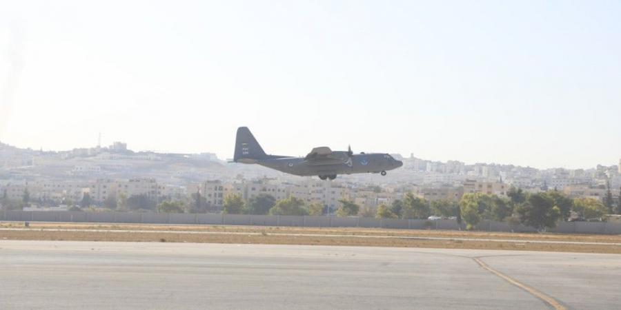 وزارة الخارجية: 11 أردنيا عادوا من بيروت على متن طائرة تابعة لسلاح الجو الملكي