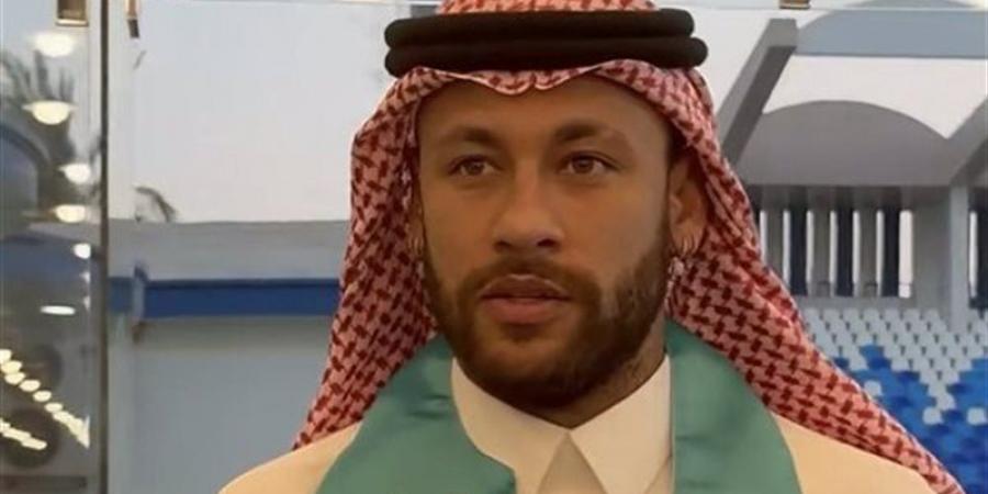 النجم البرازيلي "نيمار" يشارك في إحتفالات الهلال السعودي بذكرى التأسيس (فيديو)