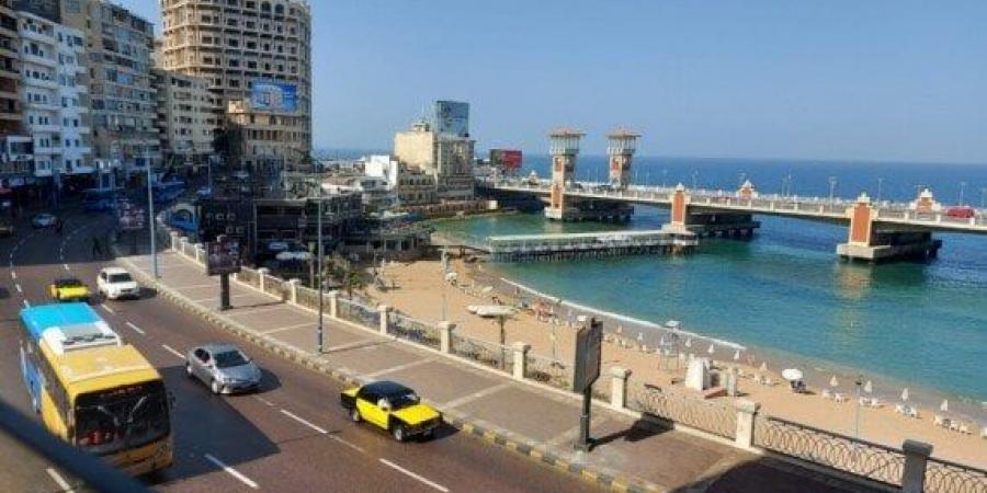 طقس الإسكندرية اليوم الجمعة.. سقوط أمطار ونشاط للرياح