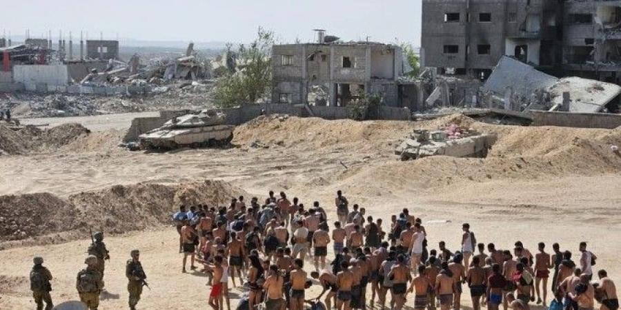 اعتقال عشرات الفلسطينيين في مستشفى كمال عدوان وإجبارهم على التعري