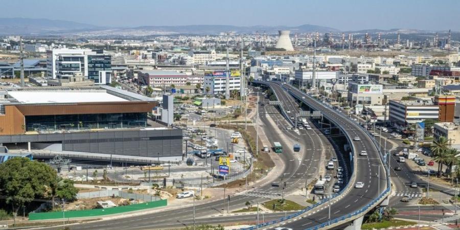 حزب الله يعلن قصف قاعدة بحرية إسرائيلية شمال غرب حيفا بالصواريخ