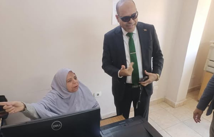 وزير العمل يتفقد منطقتي عمل السلام والعبور بالقاهرة والقليوبية