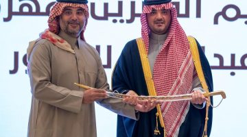 وزير الداخلية يُكرِّم الفائزين بجوائز مهرجان الملك عبدالعزيز للصقور 2024م