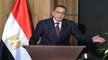 عاجل.. رئيس الوزراء يكشف حقيقة تأجيل الحفر في حقل ظهر