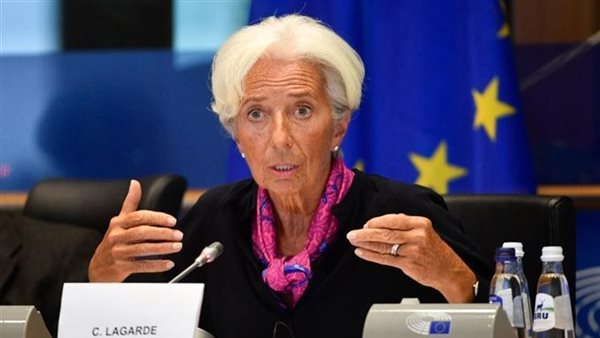 لاجارد: نراقب تأثير ضعف اليورو.. والمركزي الأوروبي لن يتخلف عن هدفه للتضخم البالغ 2% 5 لاجارد: نراقب تأثير ضعف اليورو.. والمركزي الأوروبي لن يتخلف عن هدفه للتضخم البالغ 2%