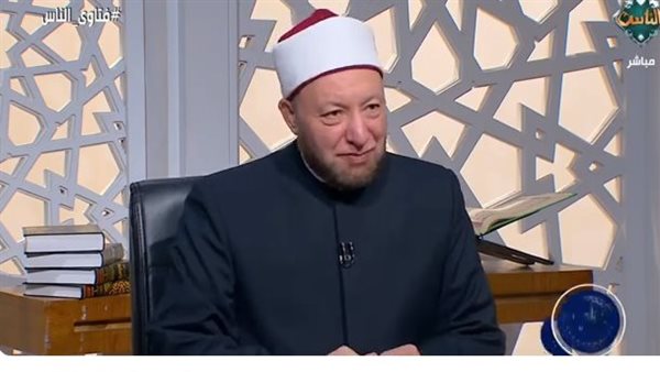 بالفيديو.. هل يجوز للزوج إجبار زوجته على العيش مع أهله؟.. أمين دار الإفتاء المصرية يجيب 5 بالفيديو.. هل يجوز للزوج إجبار زوجته على العيش مع أهله؟.. أمين دار الإفتاء المصرية يجيب