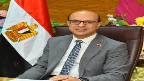 جامعة أسيوط تنجح في أول عملية لتفتيت حصوات القنوات المرارية في صعيد مصر 5 جامعة أسيوط تنجح في أول عملية لتفتيت حصوات القنوات المرارية في صعيد مصر