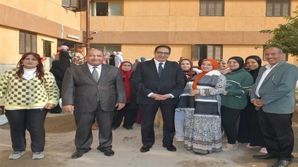رئيس جامعة القاهرة يفتتح أعمال تطوير المبنى الثالث بمدينة رعاية الطالبات ببولاق الدكرور 5 رئيس جامعة القاهرة يفتتح أعمال تطوير المبنى الثالث بمدينة رعاية الطالبات ببولاق الدكرور