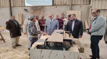 رئيس جامعة سوهاج يتفقد ورش الصيانة والمطبعة لتعزيز الأداء وتحسين الموارد