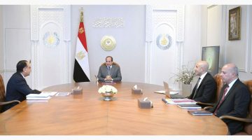 الرئيس السيسي يجتمع مع رئيس الوزراء ووزيري التعليم