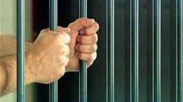 حبس عاطل لحيازته مخدر الحشيش في الوراق