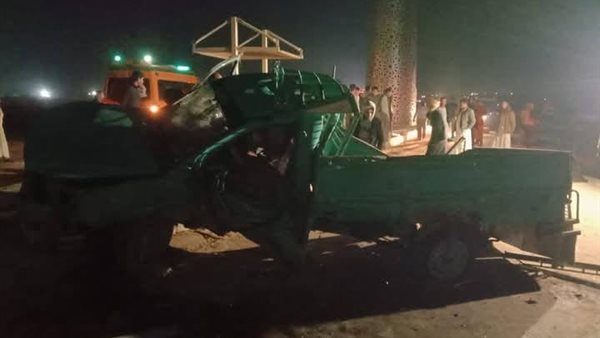 مصرع 7 عمال وإصابة 5 آخرين في انقلاب سيارة ربع نقل على طريق مطروح 5 مصرع 7 عمال وإصابة 5 آخرين في انقلاب سيارة ربع نقل على طريق مطروح