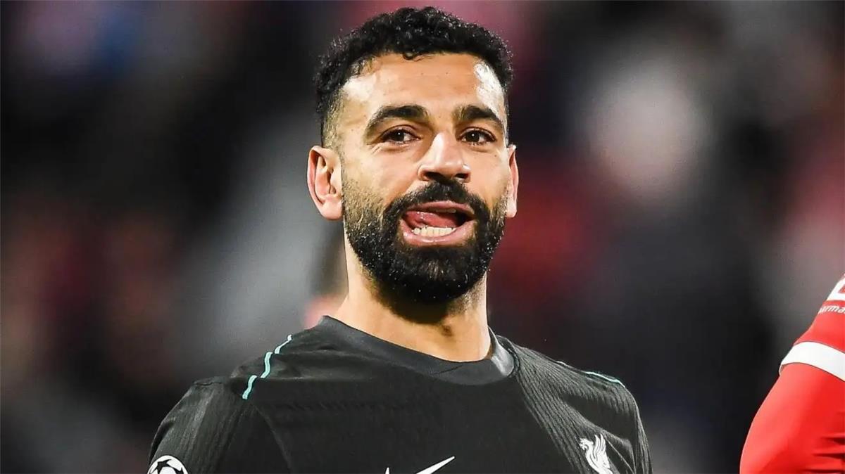 تقارير إنجليزية: الهلال يجهز خطة مثالية لإقناع محمد صلاح بالانضمام 5 تقارير إنجليزية: الهلال يجهز خطة مثالية لإقناع محمد صلاح بالانضمام