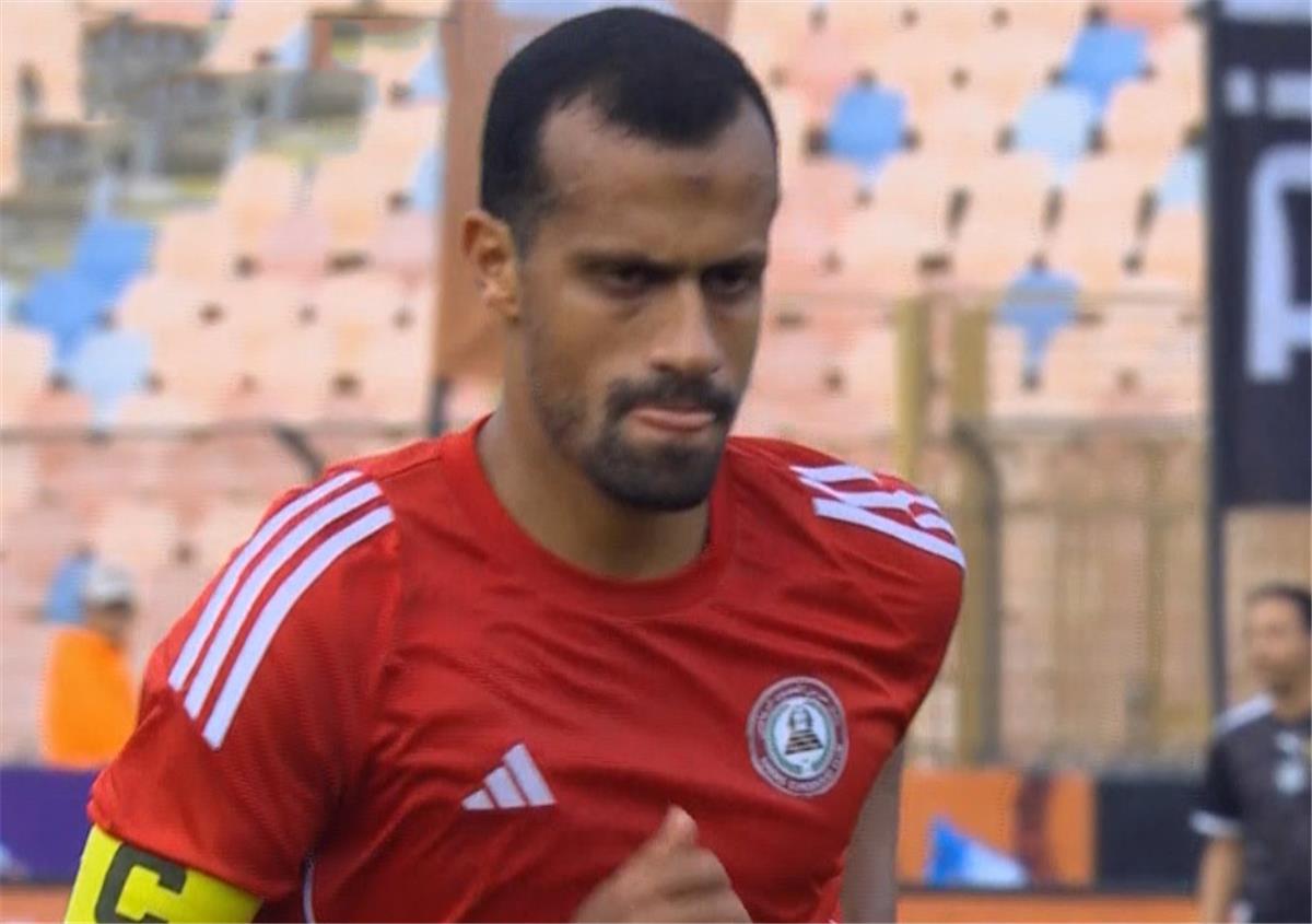 فيديو | روقا يسجل هدف تعادل حرس الحدود أمام الزمالك.. ويرفض الاحتفال 5 فيديو | روقا يسجل هدف تعادل حرس الحدود أمام الزمالك.. ويرفض الاحتفال