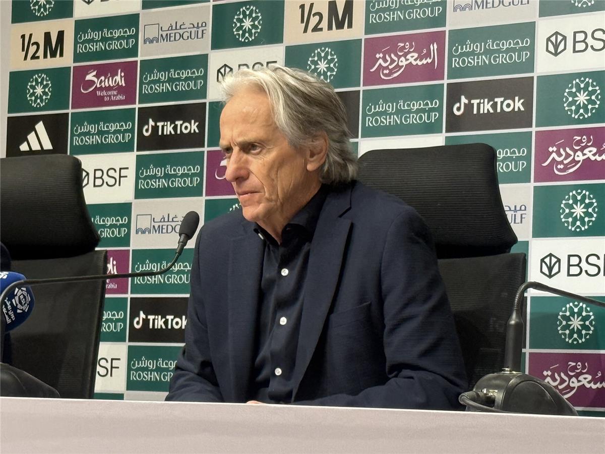 بين صلاح ونيمار.. جيسوس يتحدث عن تعاقدات الهلال السعودي وكأس العالم للأندية 5 بين صلاح ونيمار.. جيسوس يتحدث عن تعاقدات الهلال السعودي وكأس العالم للأندية