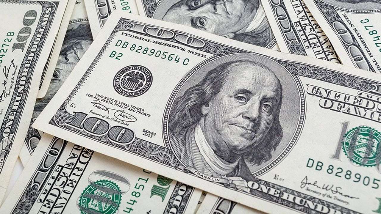 تراجع مفاجئ في سعر الدولار في البنوك بنهاية تعاملات الأسبوع.. تفاصيل 5 تراجع مفاجئ في سعر الدولار في البنوك بنهاية تعاملات الأسبوع.. تفاصيل