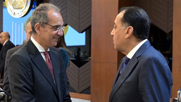 المصرية للاتصالات تتولى تطوير وتشغيل 7 مدارس فنية جديدة 5 المصرية للاتصالات تتولى تطوير وتشغيل 7 مدارس فنية جديدة