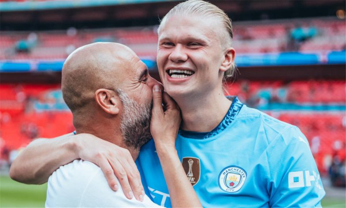 جوارديولا عن تجديد هالاند لـ 10 سنوات مع مانشستر سيتي: عليه أن يهزمني! 5 جوارديولا عن تجديد هالاند لـ 10 سنوات مع مانشستر سيتي: عليه أن يهزمني!