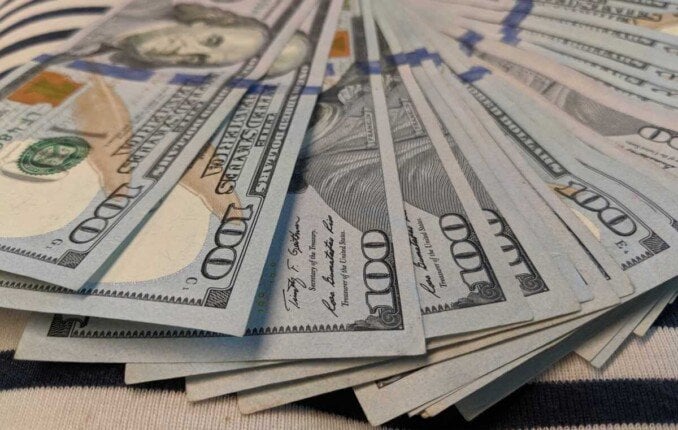 كم سعر الدولار خلال التعاملات المسائية اليوم الجمعة 17 يناير 2025؟ 7 سعر الدولار في البنوك اليوم