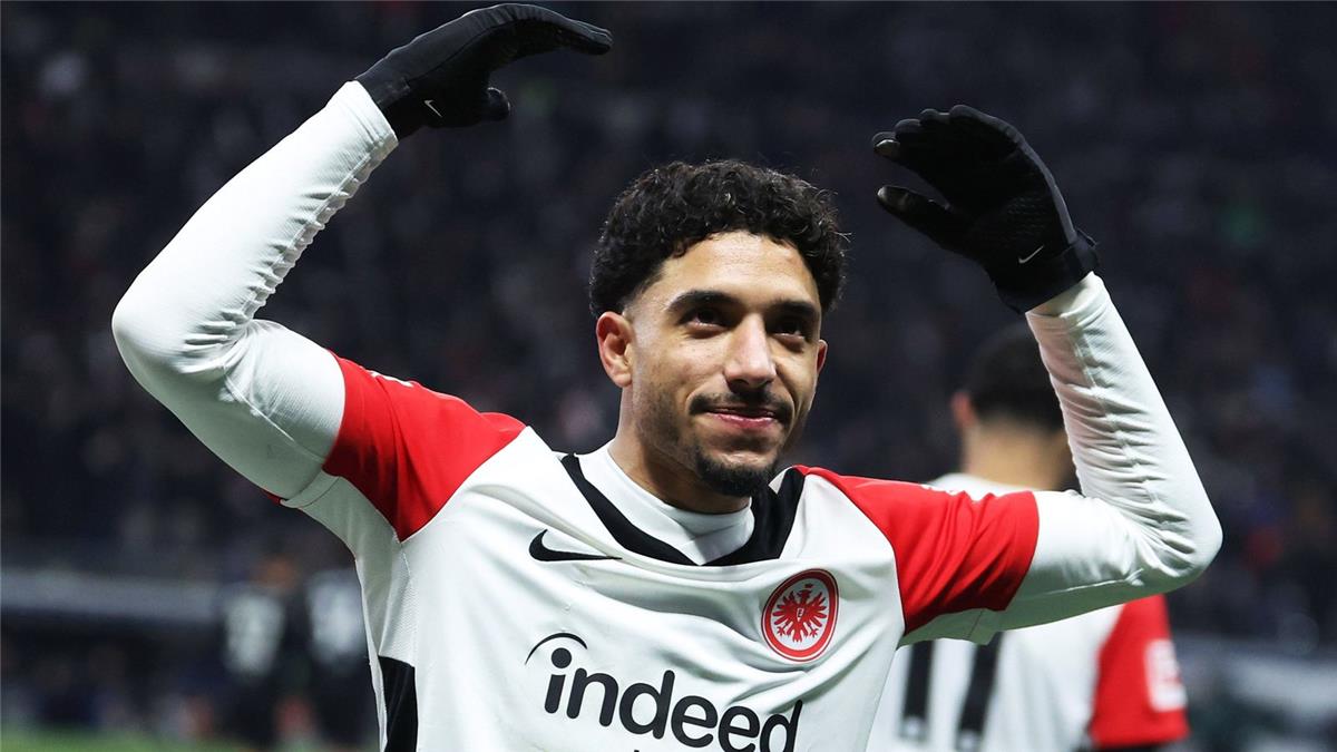 من أجل الفحص الطبي.. تقارير تتوقع موعد وصول عمر مرموش إلى إنجلترا 5 من أجل الفحص الطبي.. تقارير تتوقع موعد وصول عمر مرموش إلى إنجلترا