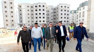 وزير الإسكان يتفقد مشروع الإسكان الأخضر بحدائق العاشر من رمضان