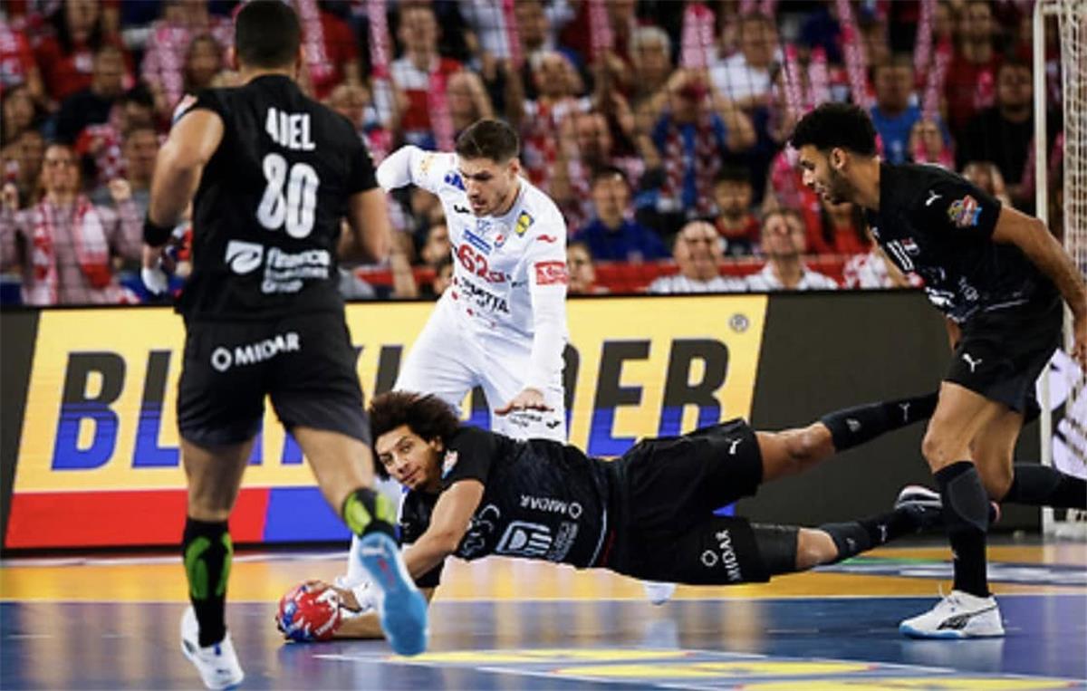 إصابة لاعب منتخب مصر لكرة اليد والفحوصات تحسم موقفه من استكمال كأس العالم 5 إصابة لاعب منتخب مصر لكرة اليد والفحوصات تحسم موقفه من استكمال كأس العالم