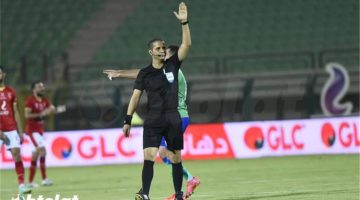 محمود عاشور يشارك في ندوة فيفا لحكام الفيديو استعدادًا لكأس العالم 2026