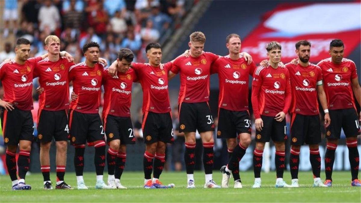 تقارير: نابولي يرصد 50 مليون يورو لضم لاعب مانشستر يونايتد 5 تقارير: نابولي يرصد 50 مليون يورو لضم لاعب مانشستر يونايتد