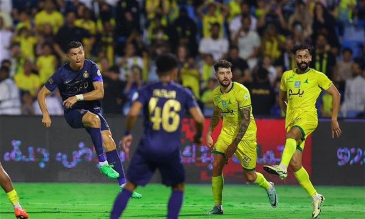تشكيل مباراة النصر والخليج في الدوري السعودي.. موقف رونالدو ومحمد شريف 5 تشكيل مباراة النصر والخليج في الدوري السعودي.. موقف رونالدو ومحمد شريف