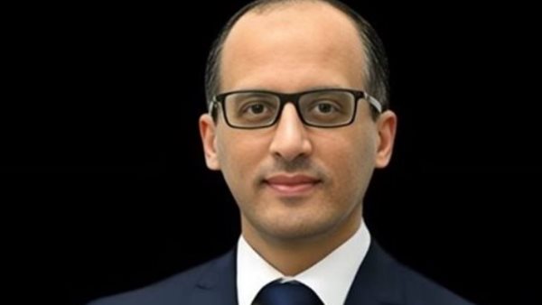 الحكومة تكشف أسباب تشكيل لجان استشارية للتواصل مع القطاع الخاص (فيديو) 5 الحكومة تكشف أسباب تشكيل لجان استشارية للتواصل مع القطاع الخاص (فيديو)