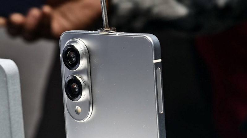 جالكسي اس 25 إيدج - Galaxy S25 Edge كشف مفاجأة جديدة حول الهاتف 5 جالكسي اس 25 إيدج – Galaxy S25 Edge كشف مفاجأة جديدة حول الهاتف