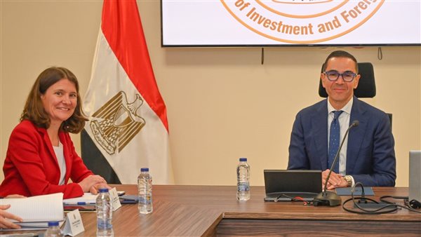 وزير الاستثمار يلتقي وفد مؤسسة موديز في إطار مراجعة التصنيف الدورية لمصر 5 وزير الاستثمار يلتقي وفد مؤسسة موديز في إطار مراجعة التصنيف الدورية لمصر