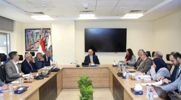 وزير قطاع الأعمال: تشغيل خط لإنتاج القطرات متوقف منذ 8 سنوات وتطوير وحدة تصنيع جراكن غسيل الكلى