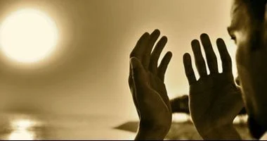 أذكار النوم.. دعاء من قاله غُفِرَتْ ذنوبُه ولو كانت مثلَ زَبَدِ البحر 5 أذكار النوم.. دعاء من قاله غُفِرَتْ ذنوبُه ولو كانت مثلَ زَبَدِ البحر