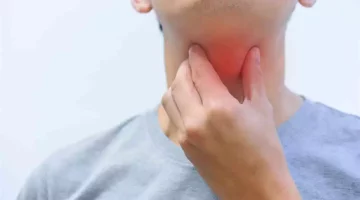 تعاني من التهاب الحلق عند الاستيقاظ؟.. إليك الأسباب