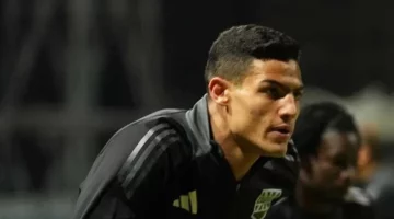 مصدر ليلا كورة: اتفاق مبدئي بين الأهلي وزد بشأن العش