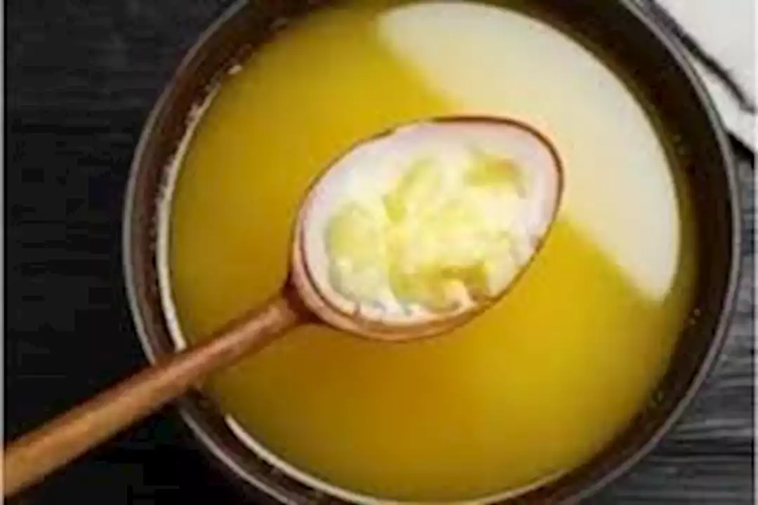 شرب ماء السمن على الريق؟.. 5 فوائد مذهلة 5 شرب ماء السمن على الريق؟.. 5 فوائد مذهلة
