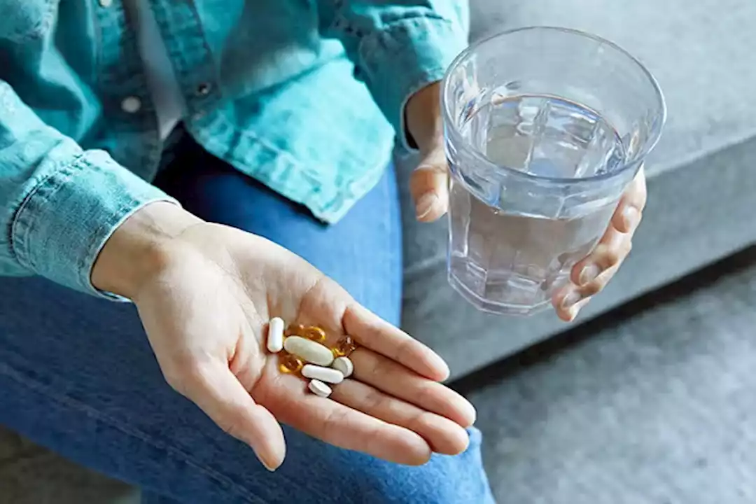 طبيب يوصي بهذه المكملات: تحسن المزاج 5 طبيب يوصي بهذه المكملات: تحسن المزاج