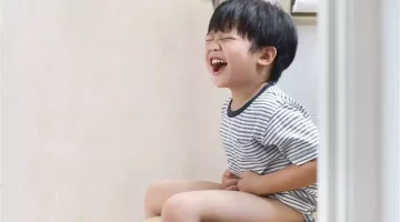 حسام موافي يحذر من تجاهل شعور التبرز ويكشف أسباب الإمساك