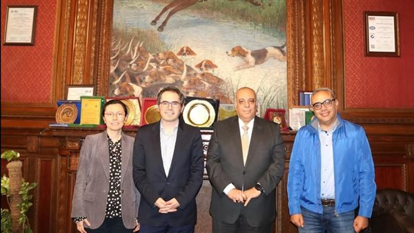مركز بحوث الصحراء يستقبل وفد جامعة ستراثكلايد لبحث سبل التعاون في مجالات الهيدروجين الأخضر وتحلية المياه 5 مركز بحوث الصحراء يستقبل وفد جامعة ستراثكلايد لبحث سبل التعاون في مجالات الهيدروجين الأخضر وتحلية المياه