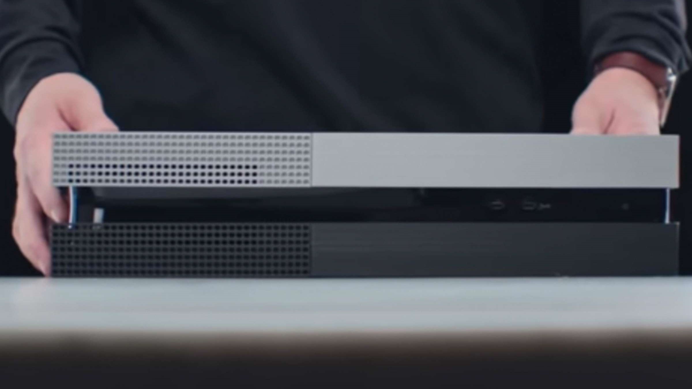 هذا الشخص يصلح شكل جهاز PS5 Pro ويجعله عملي بشكل أكبر! | صدي الخليج 5 هذا الشخص يصلح شكل جهاز PS5 Pro ويجعله عملي بشكل أكبر! | صدي الخليج