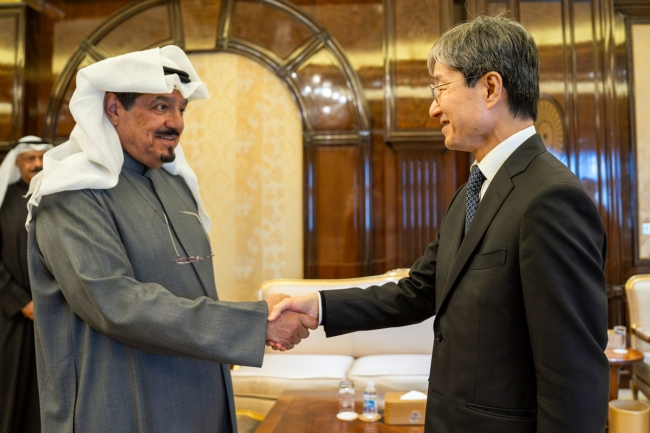 العبدالله يستقبل السفير الياباني لدى البلاد 5 العبدالله يستقبل السفير الياباني لدى البلاد